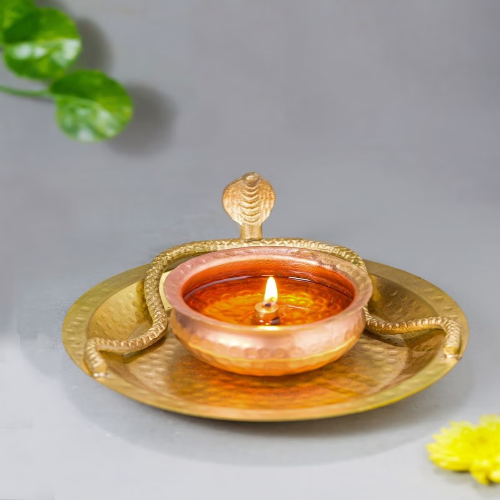 Hammered Lamp With Snake